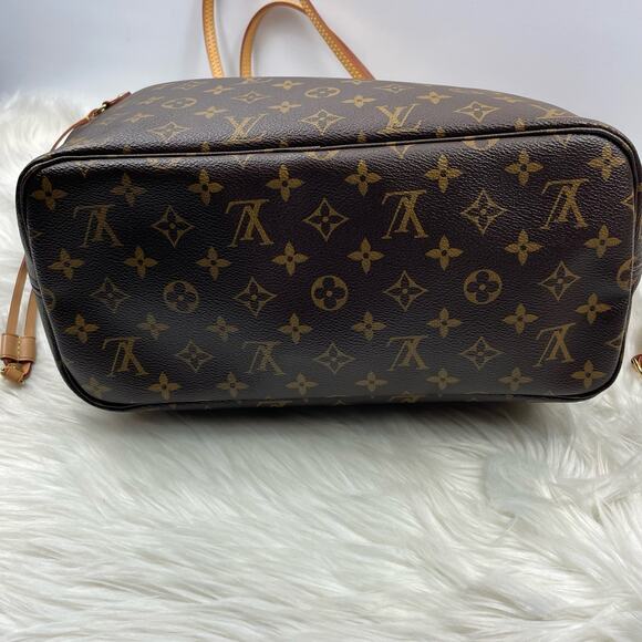 💎✨DISCONTINUED INTERIOR✨💎 Neverfull MM Monogram Canvas Tote Bag - Picture 2 of 9